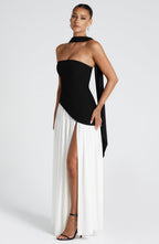 Valentina | Chic Slit Maxi Dress
