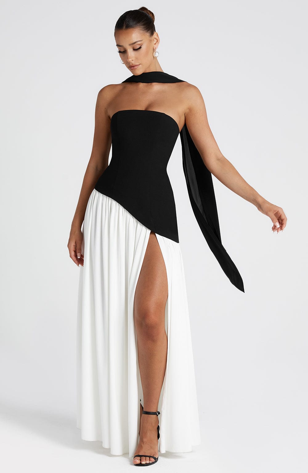 Valentina | Chic Slit Maxi Dress
